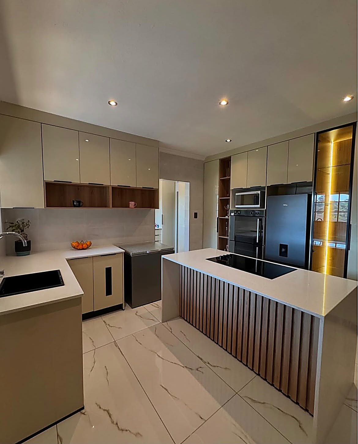 Kitchen Units — custom cabinetry by Epique Interiors, view 18 of 20